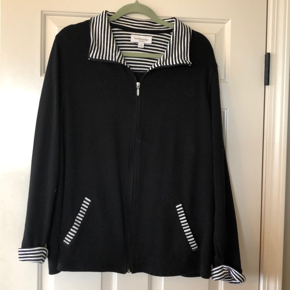 Breckenridge cardigan size 2X black.